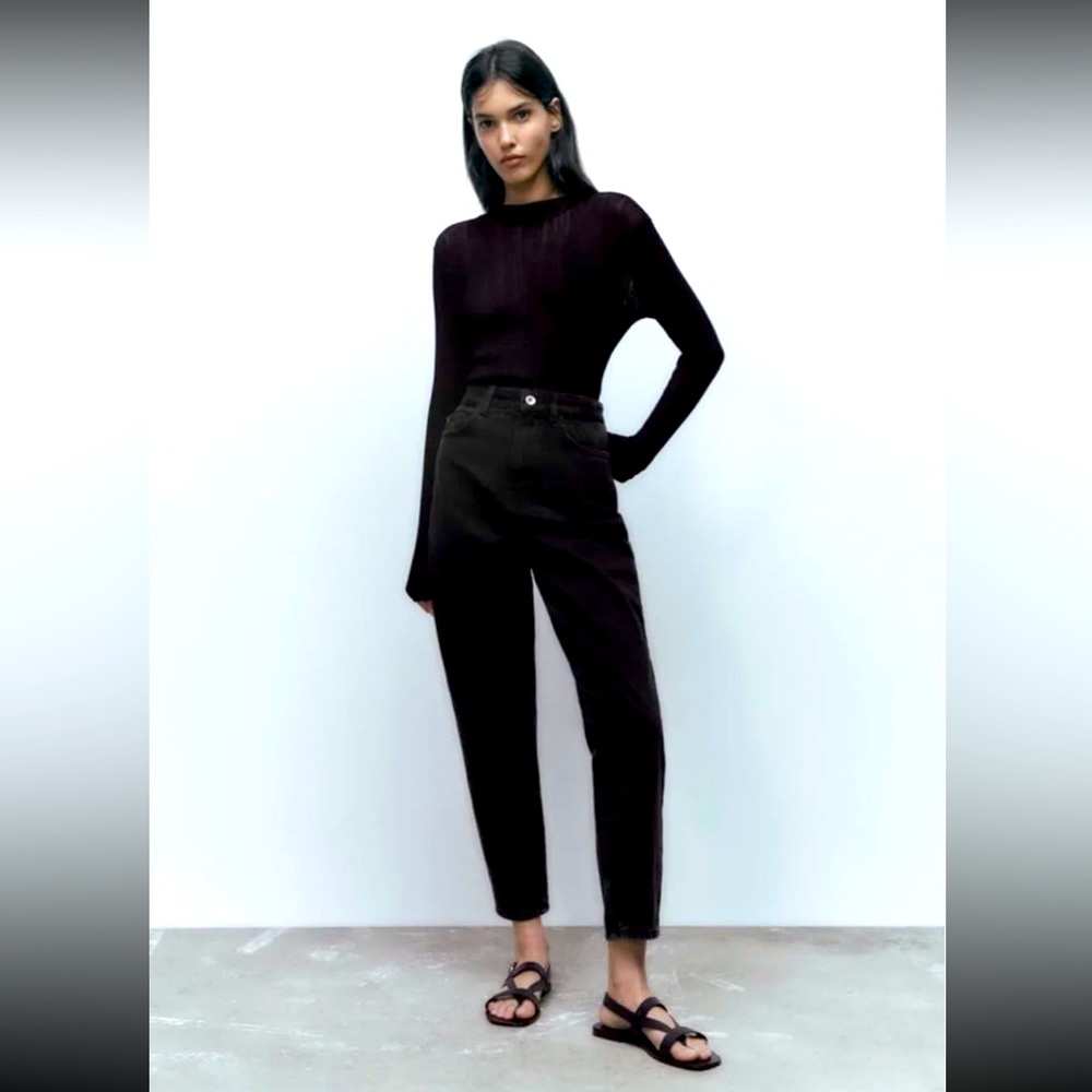 *SOLD*  Z1975 MOM FIT JEANS - ZARA